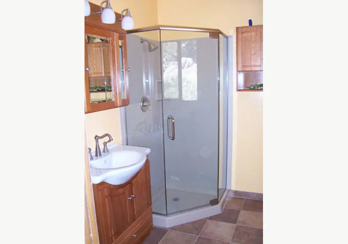 Heavy Glass Shower Enclosure
