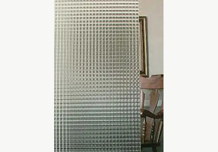 Cross Reeded Textured Glass Installer